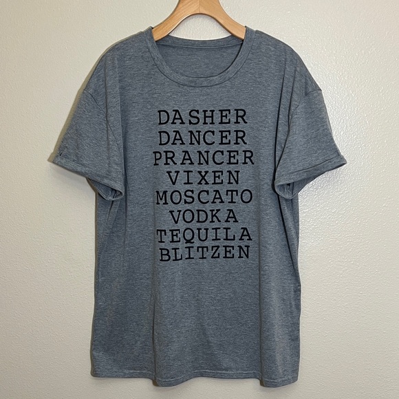 Tops - Holiday Gray Plus Size Graphic T-Shirt